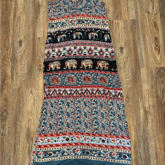 Wet Seal Dresses & Skirts - Wet Seal Multi-Color Elephant Print Maxi Dress